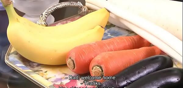  Sayuri has a nasty time with some vegetables